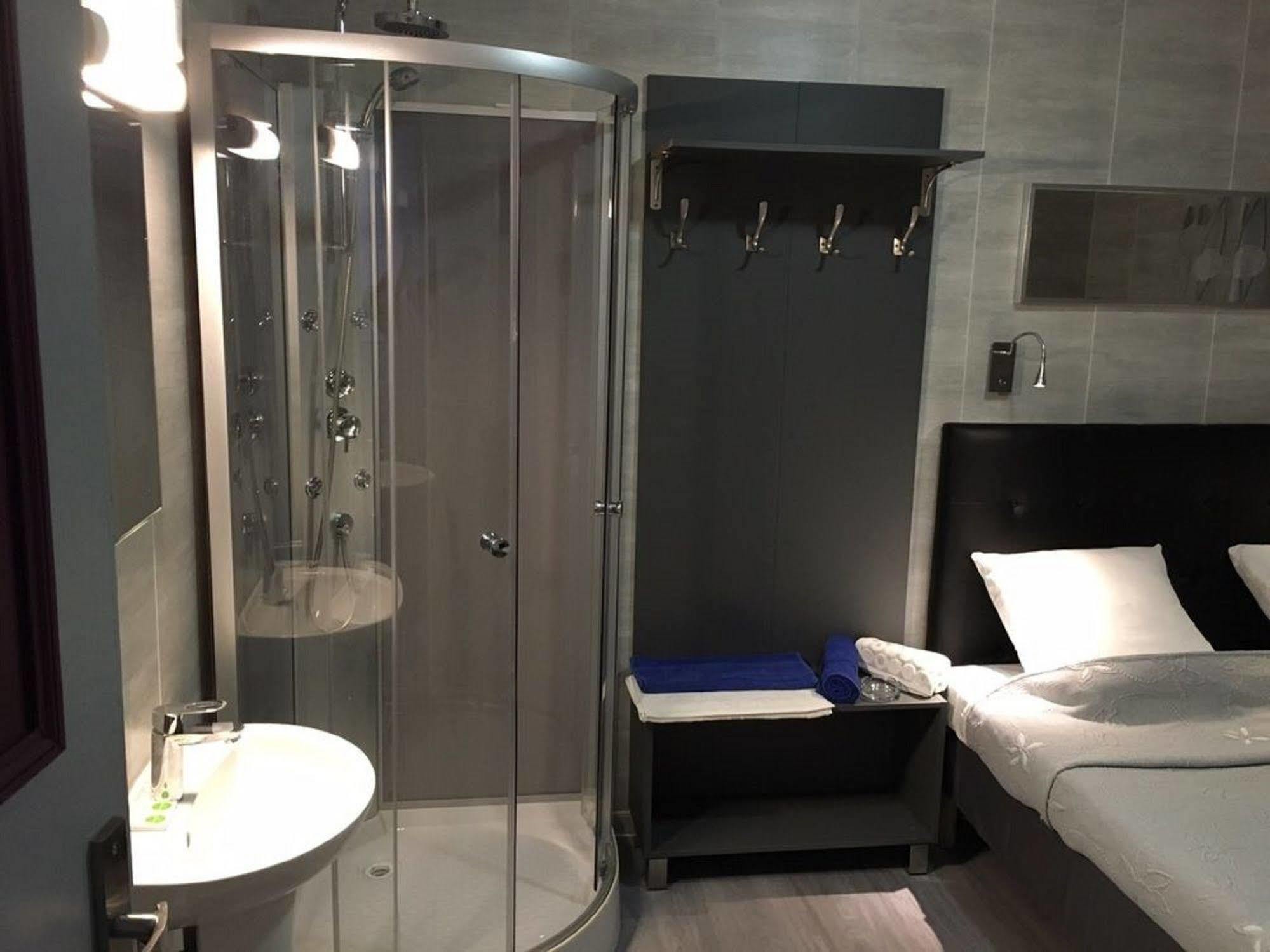 Hotel Gofen Paris Luaran gambar