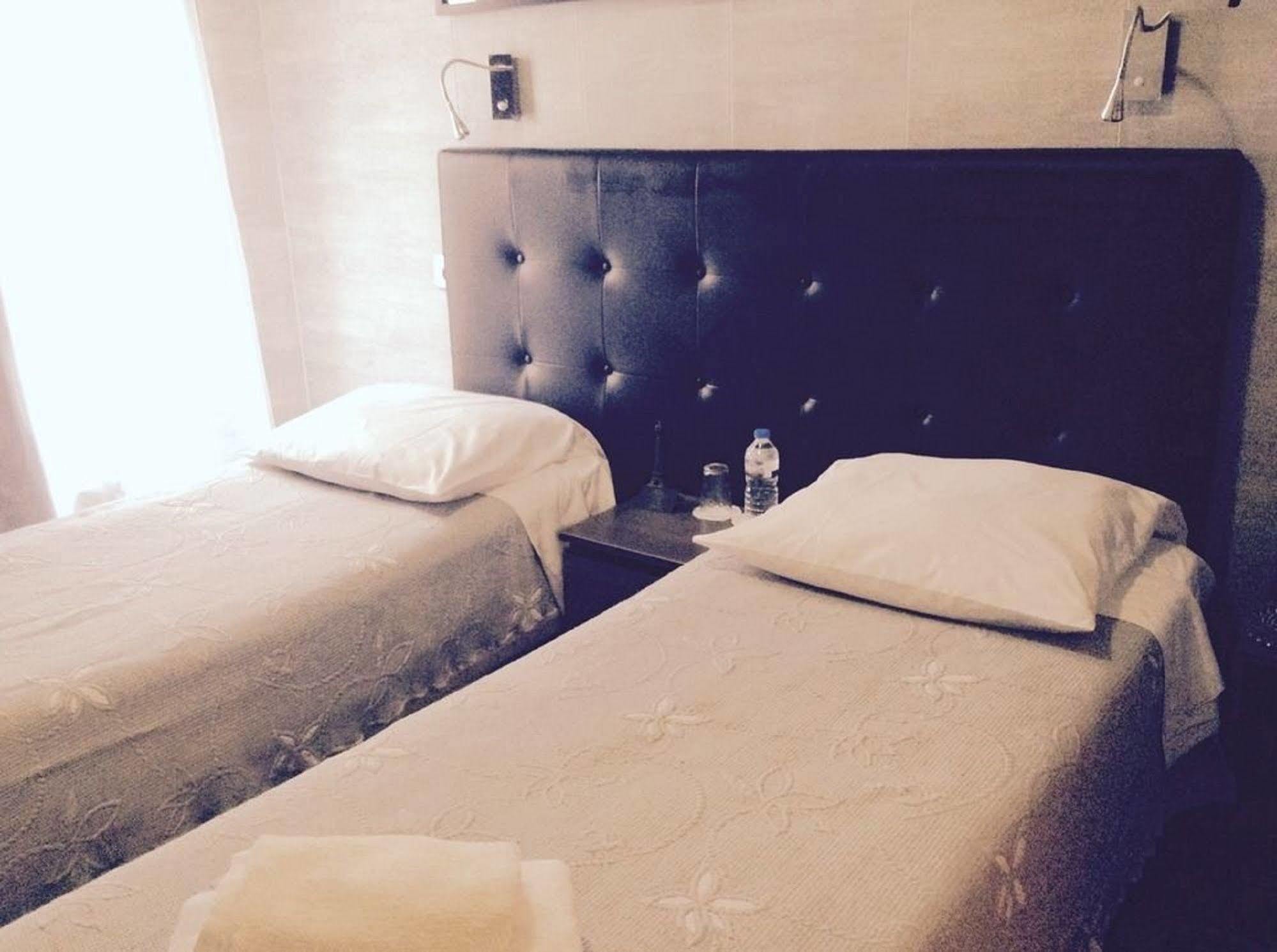 Hotel Gofen Paris Luaran gambar