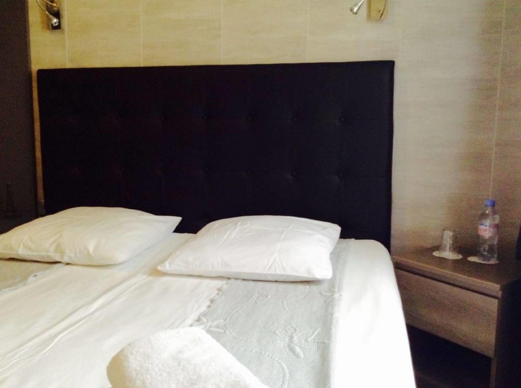 Hotel Gofen Paris Luaran gambar